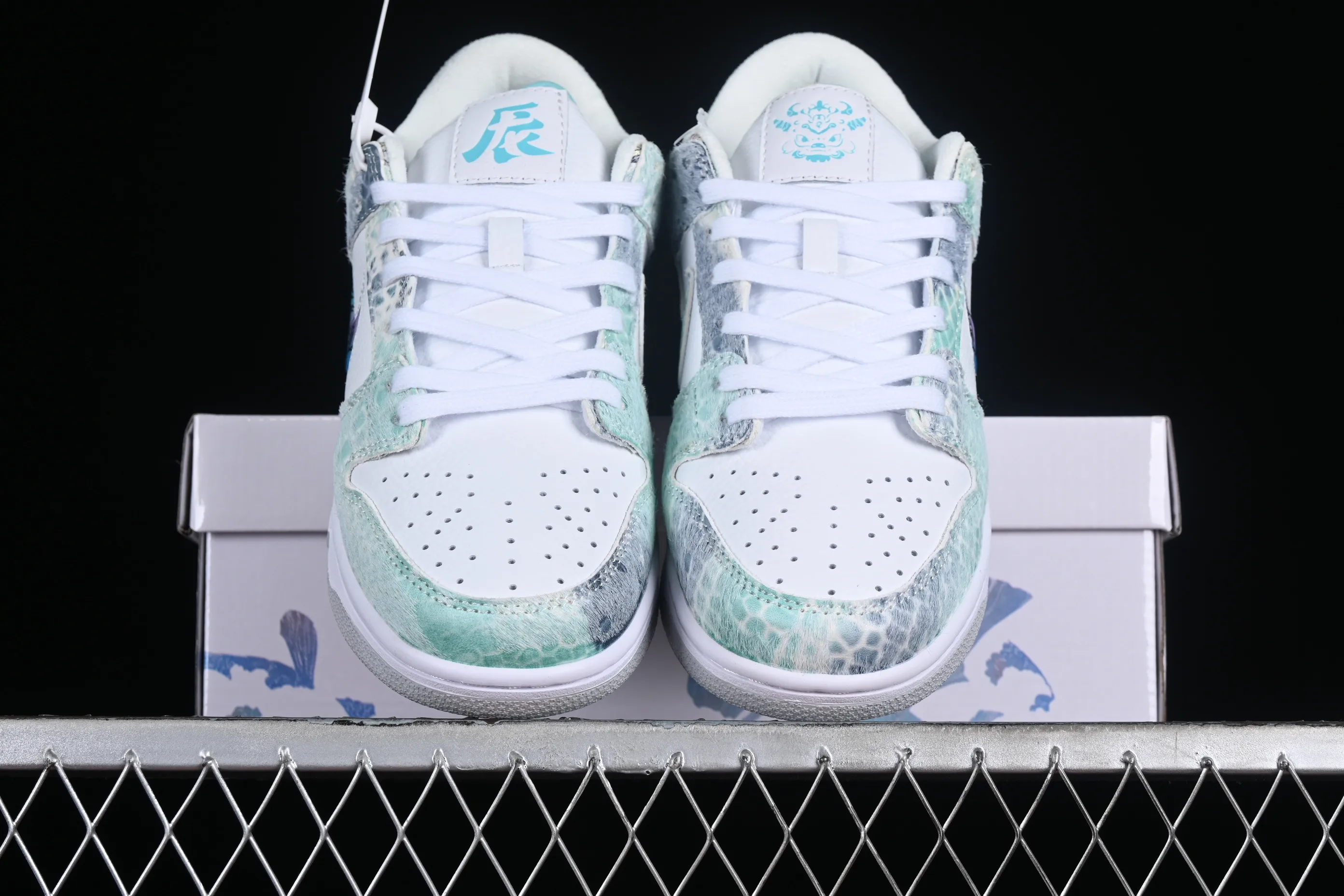 All categories Nk SB Dunk series Nk SB Dunk Low low-top sneakers F version Nk Dunk Low CNY Year of the Dragon Limited New Chinese style customization Steam Puppet-Third Prince Ao Bing SB low-top casual sneakers DV0831-101